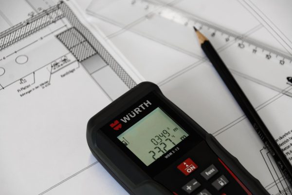 measuring-device-measure-up-laser-2087425 Vistoria de elevadores, plataformas e escadas e esteiras rolantes